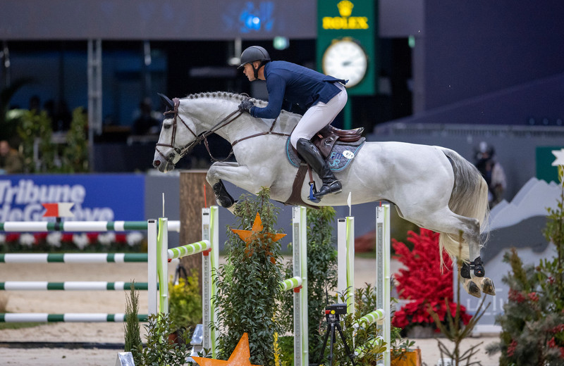 François Mathy Jr et CASANOVA DE L'HERSE (Ugano Sitte x Kashmir van Schuttershof)  au CHI Genève en décembre 2021 (Dirk Caremans)