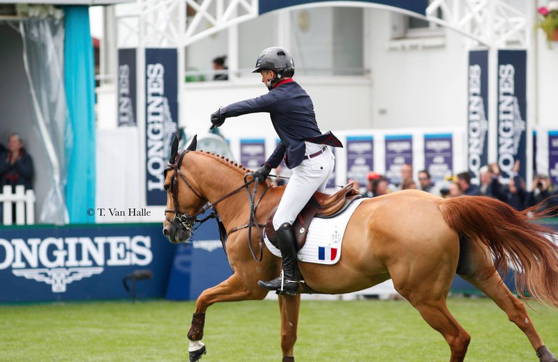 Thierry Rozier a annoncé que son incroyable Venezia d'Ecaussinnes prenait part à son dernier concours à l'occasion de l'Hubside Jumping. À 15 ans, la jument SBS va profiter d'une retraite bien méritée... (T. Van Halle)