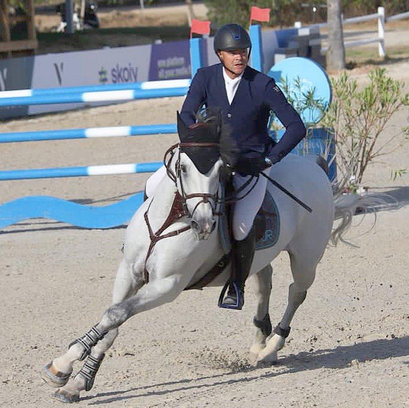 CASONOVA DE L’HERSE et François Mathy Jr. réalisent une belle performance à Vilamoura en se classant 2èmes de l’épreuve ranking1.45m (DR)